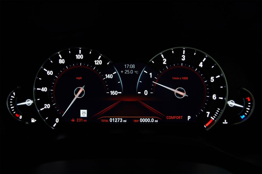 Панель приборов BMW X4 xDrive30i (G02) 2018 года  (NA) (фото 103 из 106)